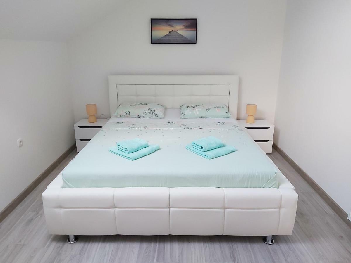 Apartmani Brigita Korenica Εξωτερικό φωτογραφία