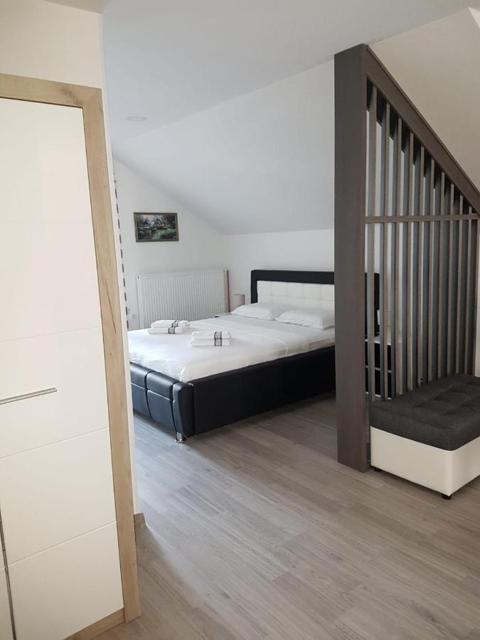 Apartmani Brigita Korenica Εξωτερικό φωτογραφία