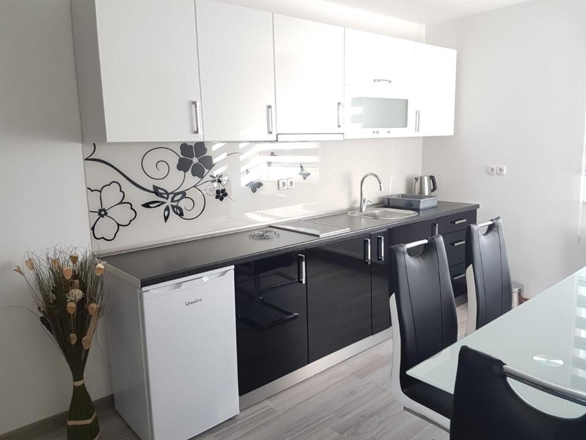 Apartmani Brigita Korenica Εξωτερικό φωτογραφία