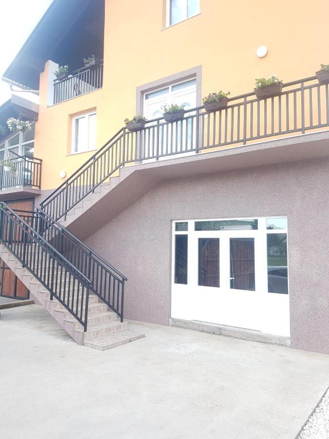Apartmani Brigita Korenica Εξωτερικό φωτογραφία
