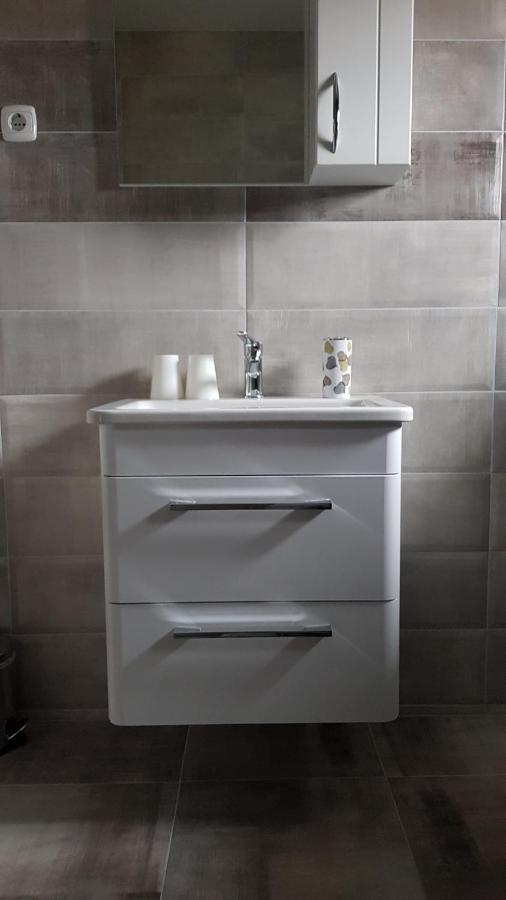 Apartmani Brigita Korenica Εξωτερικό φωτογραφία