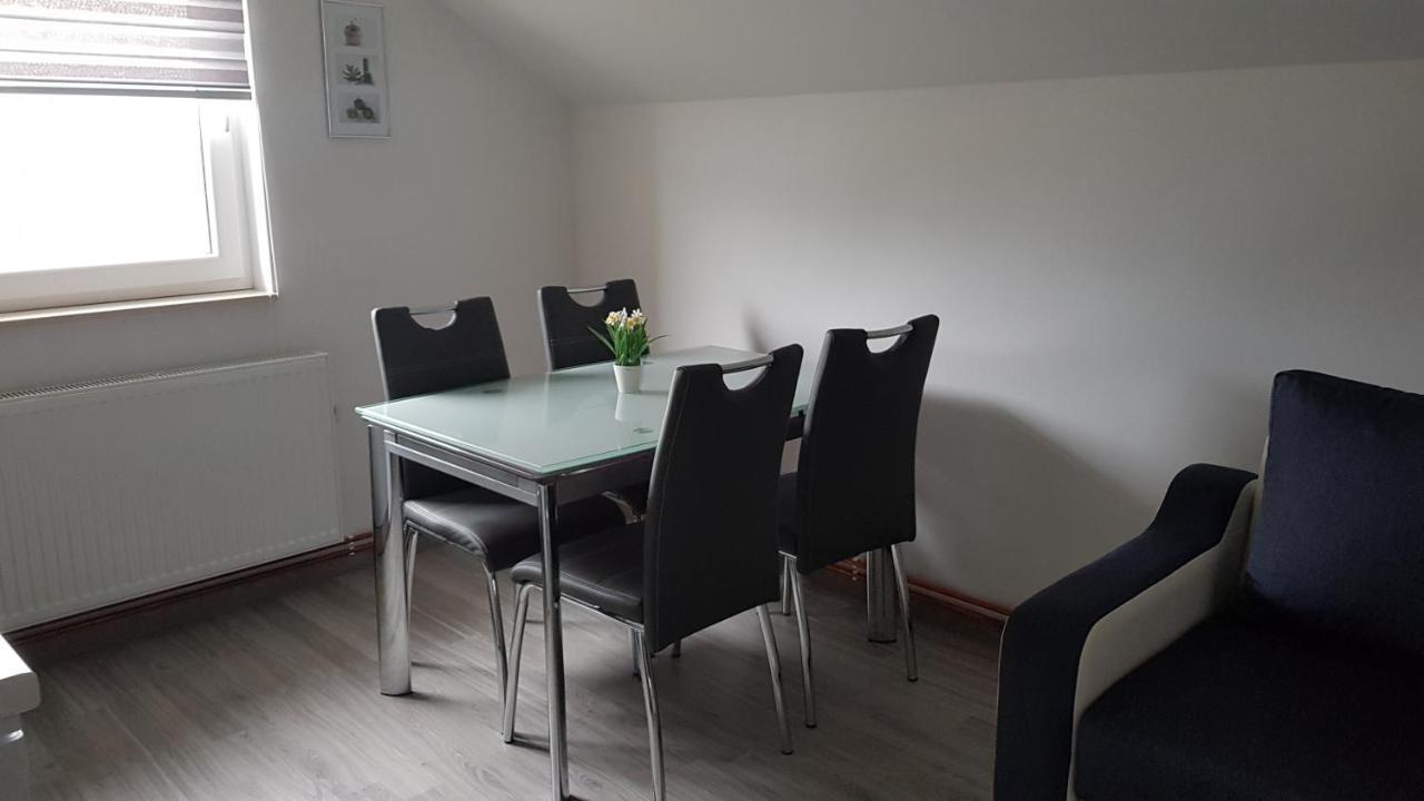 Apartmani Brigita Korenica Εξωτερικό φωτογραφία